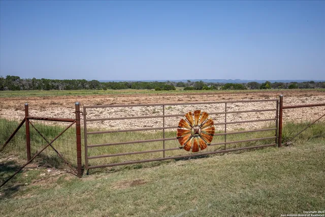$1,325,000 | 34 Cravey Road, Boerne, TX 78006