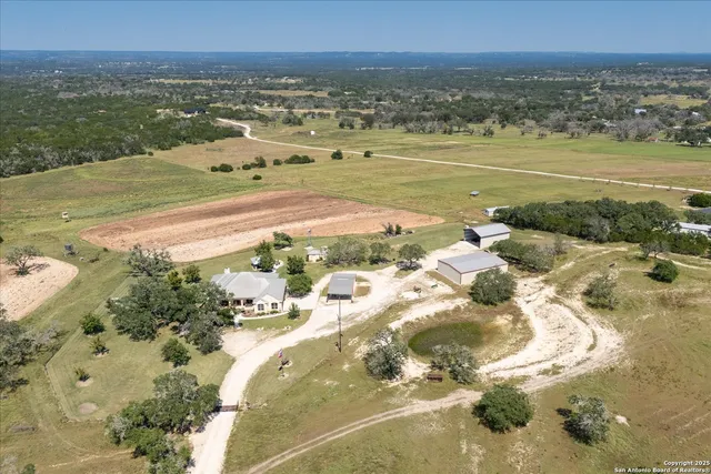 $1,325,000 | 34 Cravey Road, Boerne, TX 78006