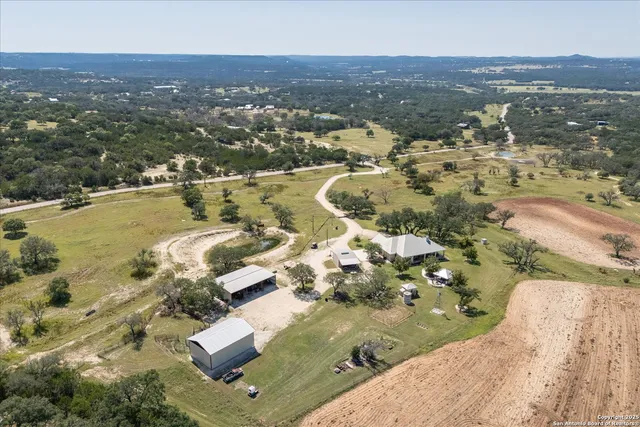 $1,325,000 | 34 Cravey Road, Boerne, TX 78006