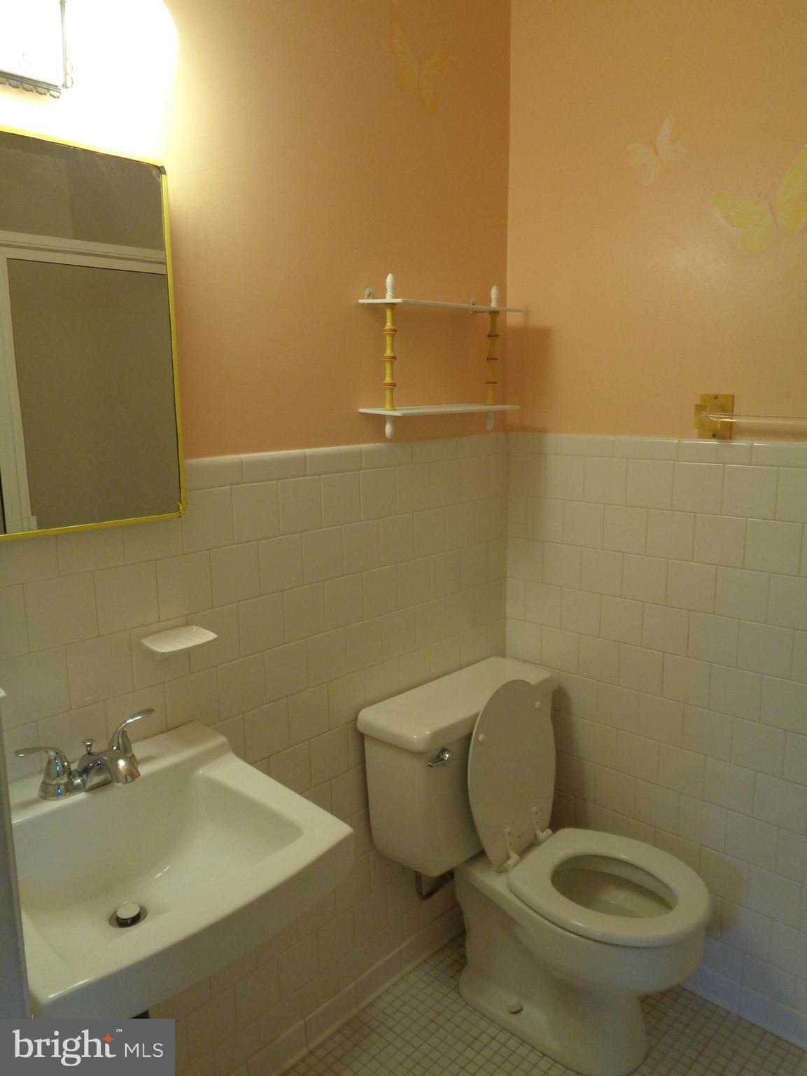 8150 Scotts Level Road Pikesville, MD 21208 - Photo 17 of 38 Primary Bedroom Bath