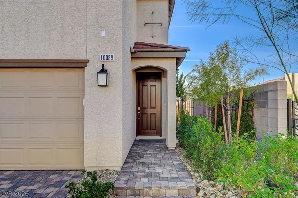 $2,895 | 10029 Luna River Avenue, Las Vegas, NV 89148