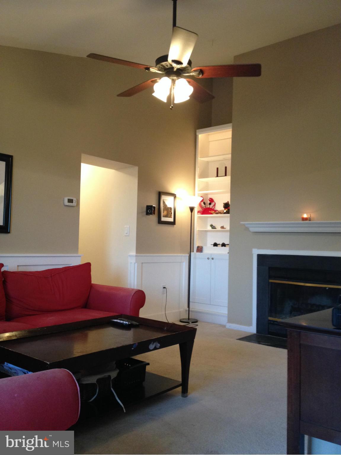 8369 Montgomery Run Road, Unit I Ellicott City, MD 21043 - Photo 20 of 30 Living Room