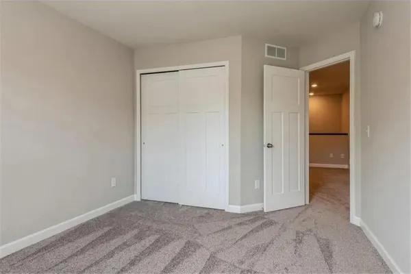 $2,600 | 10888 Fountain Place North, Maple Grove, MN 55369