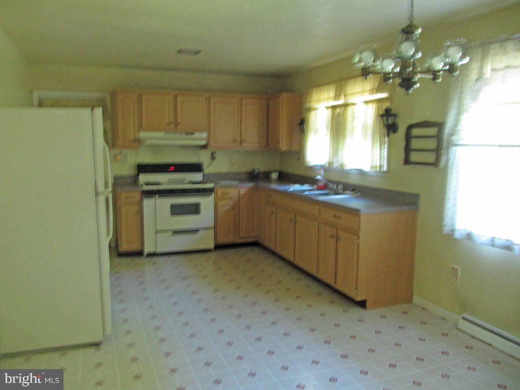 1841 Eden Road Lancaster, PA 17601 - Photo 4 of 13
