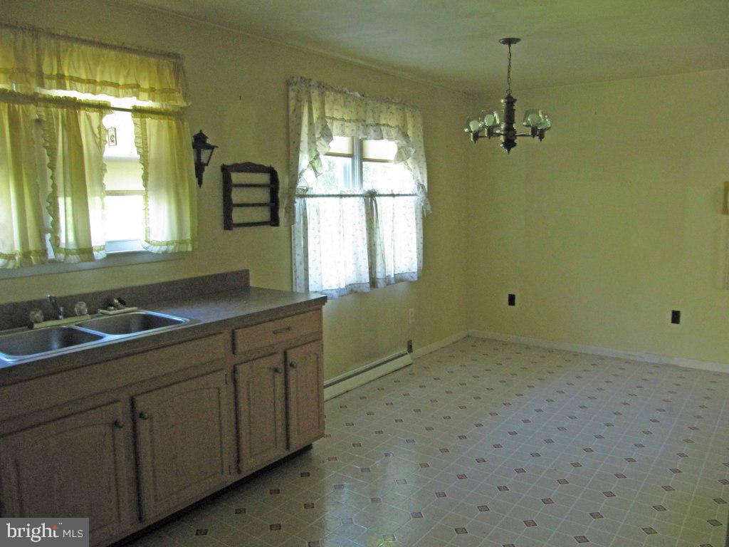 1841 Eden Road Lancaster, PA 17601 - Photo 5 of 13