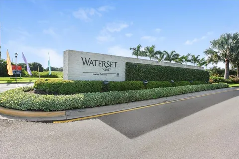 $569,000 | 5636 Silver Sun Drive, Apollo Beach, FL 33572