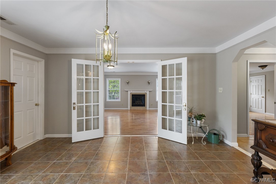 10201 Kayvee Road Chesterfield, VA 23236 - Photo 15 of 38 Dining area to family room
