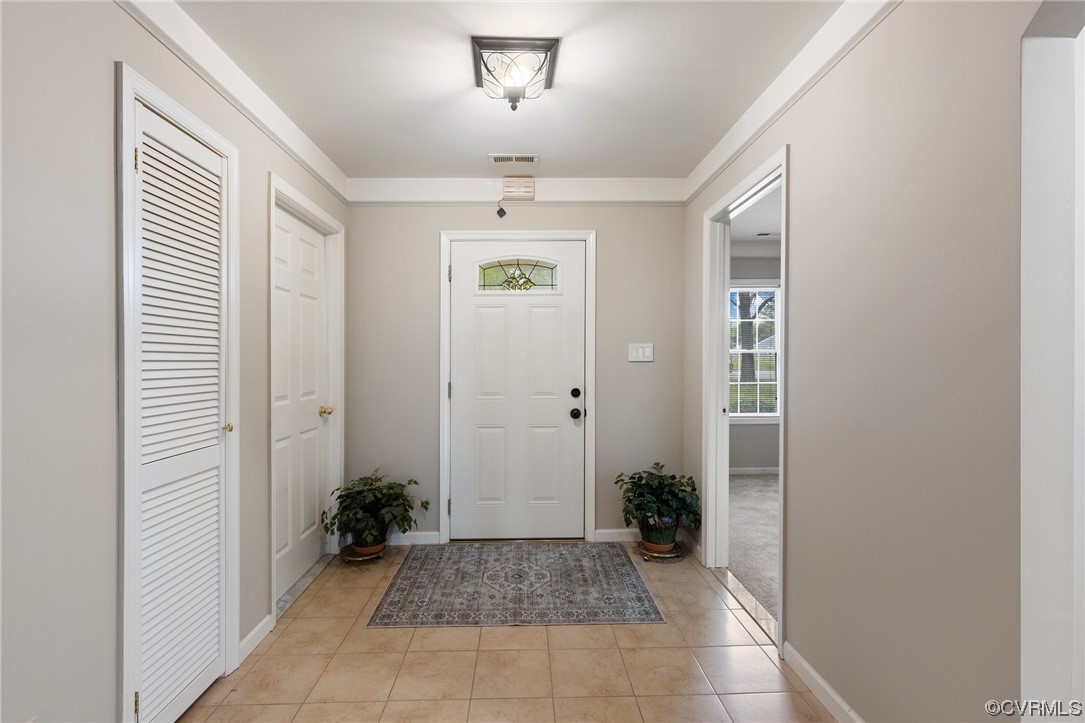 10201 Kayvee Road Chesterfield, VA 23236 - Photo 6 of 38 Hall