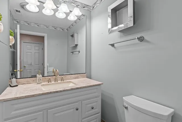 $465,000 | 72B Hilltop Drive, Unit F, North Providence, RI 02904