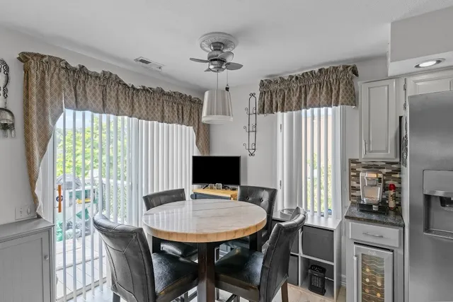 $465,000 | 72B Hilltop Drive, Unit F, North Providence, RI 02904