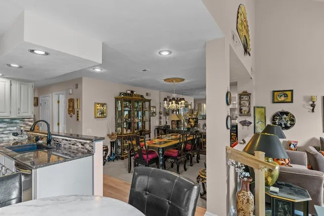 $465,000 | 72B Hilltop Drive, Unit F, North Providence, RI 02904