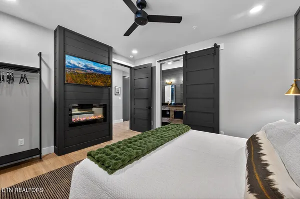 $2,585,000 | 130 Mills Park Road, Unit 10, Gatlinburg, TN 37738