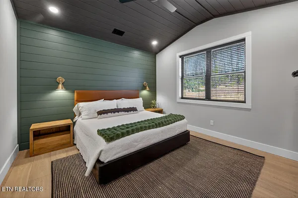 $2,585,000 | 130 Mills Park Road, Unit 10, Gatlinburg, TN 37738