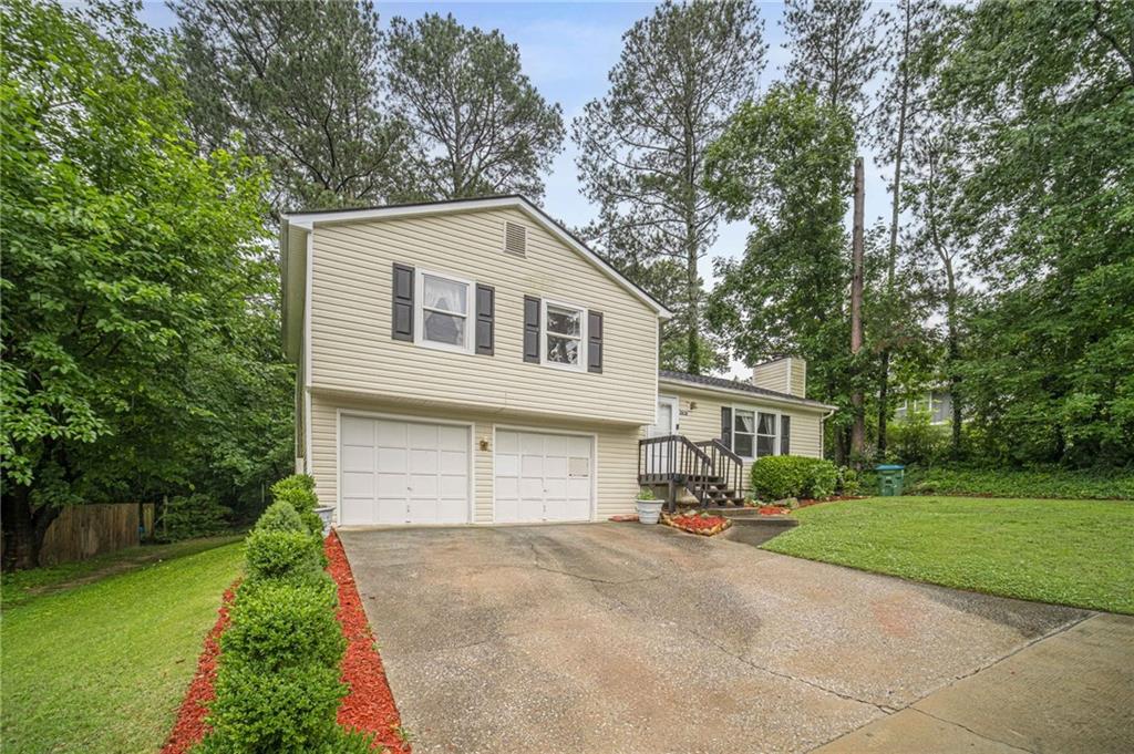 3809 Valley Brook Road Snellville, GA 30039 - Photo 4 of 29