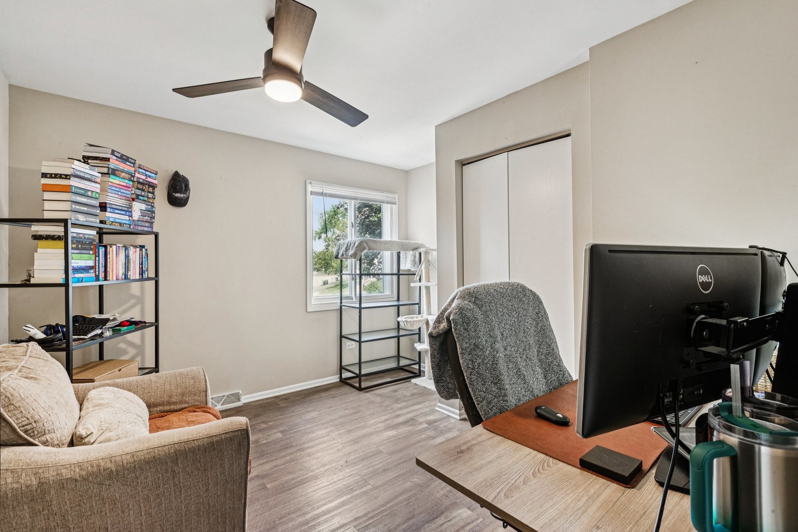 710 Greenbriar Lane Lindenhurst, IL 60046 - Photo 19 of 46