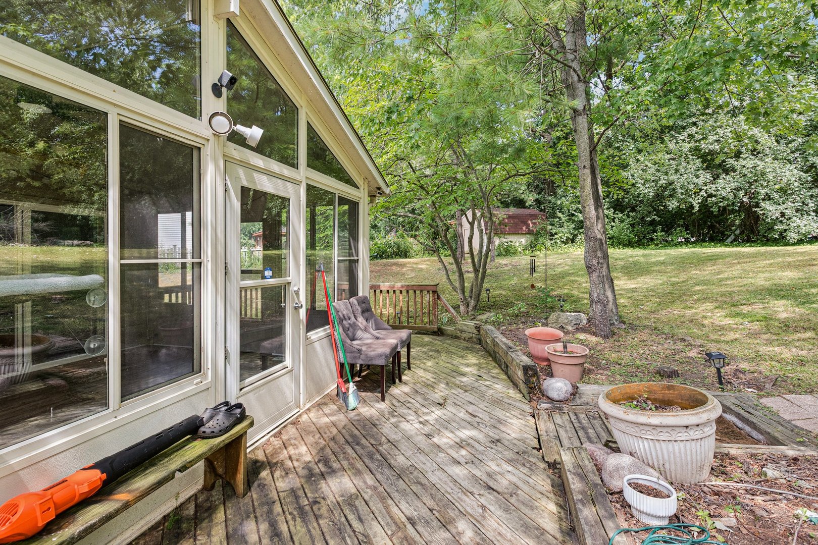 710 Greenbriar Lane Lindenhurst, IL 60046 - Photo 33 of 46