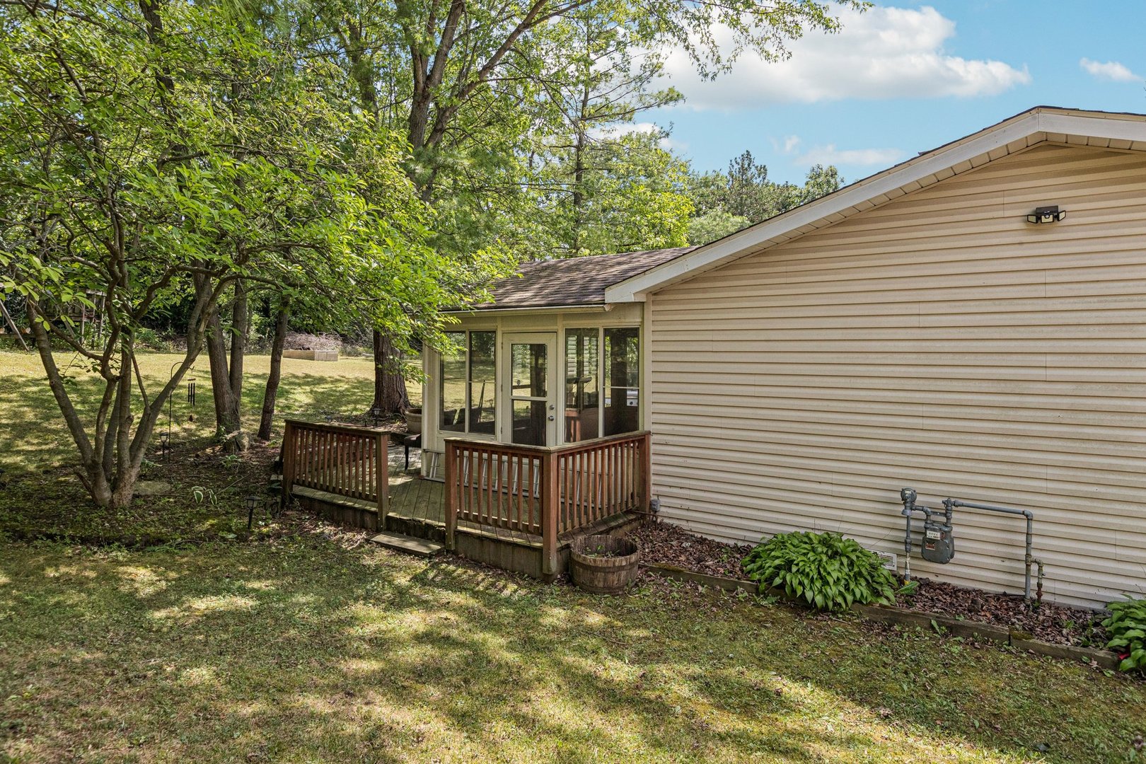 710 Greenbriar Lane Lindenhurst, IL 60046 - Photo 38 of 46