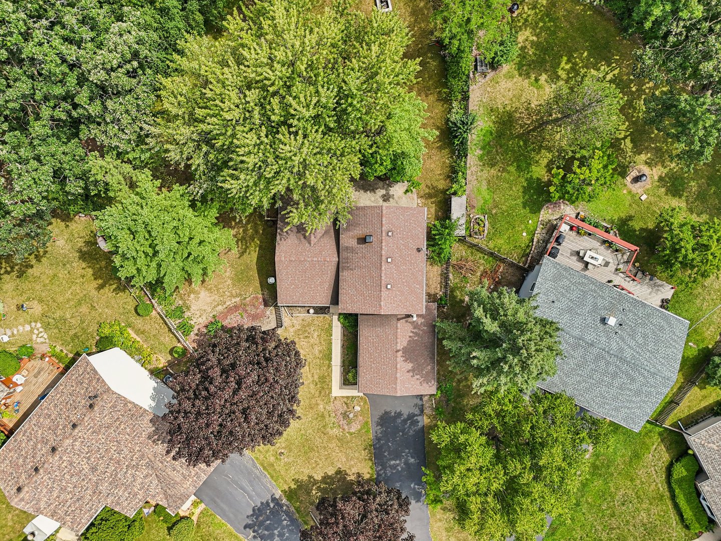 710 Greenbriar Lane Lindenhurst, IL 60046 - Photo 42 of 46