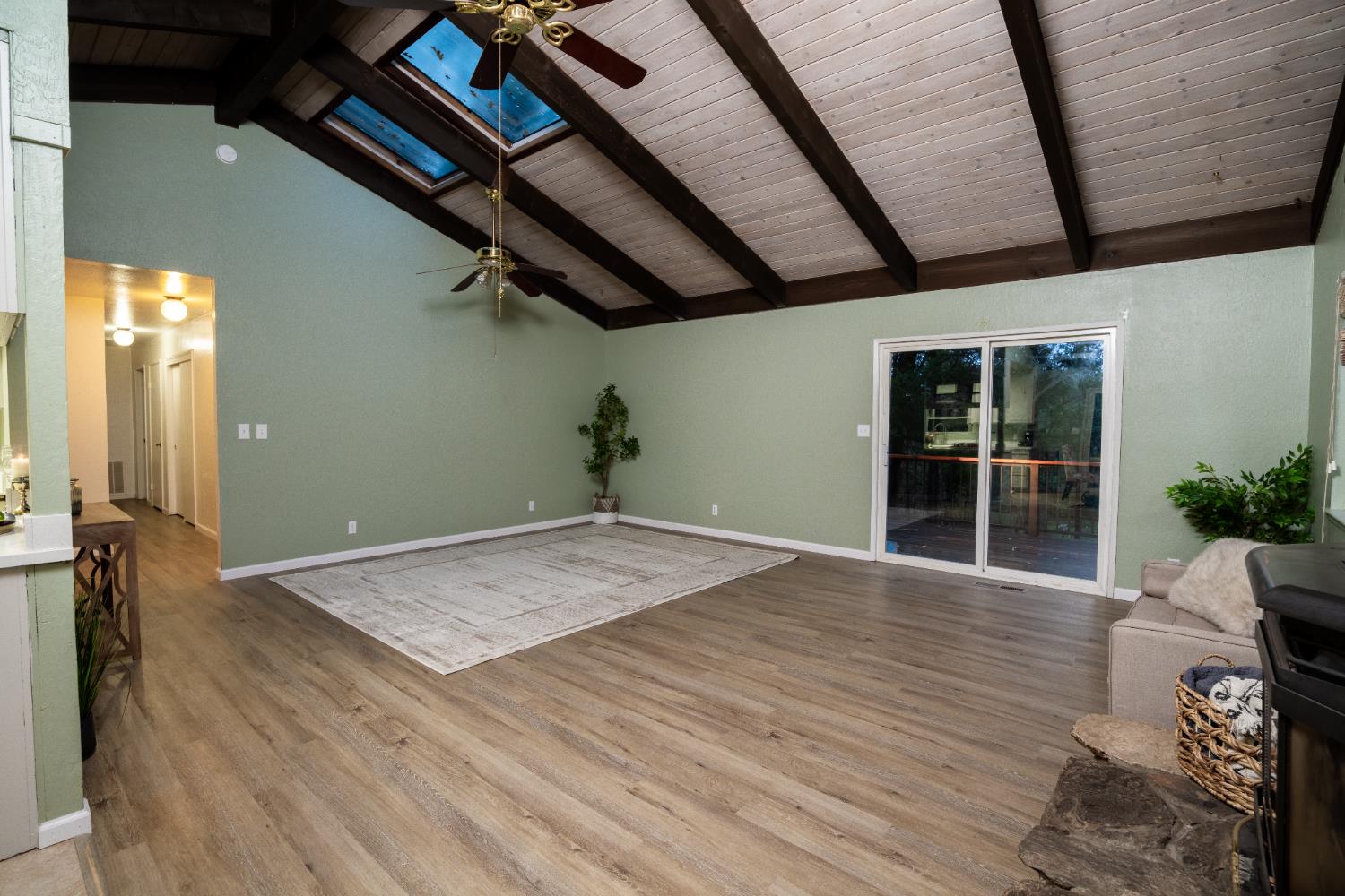 6100 Shasta Road Garden Valley, CA 95633 - Photo 19 of 39 Gallery Image 19