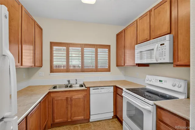 $292,500 | 23401 East 5th Drive, Unit 104, Aurora, CO 80018