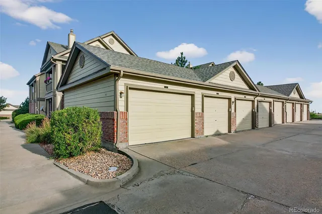 $292,500 | 23401 East 5th Drive, Unit 104, Aurora, CO 80018
