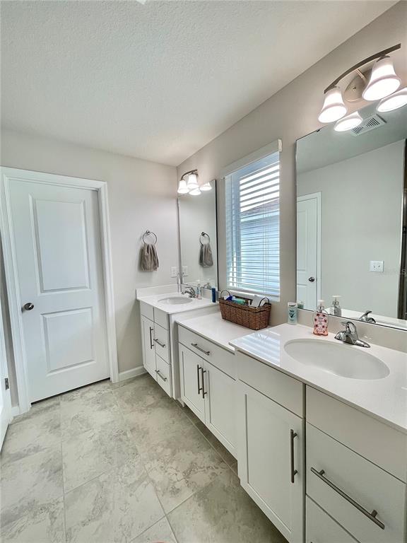 8511 Bonfire Way Parrish, FL 34219 - Photo 23 of 30