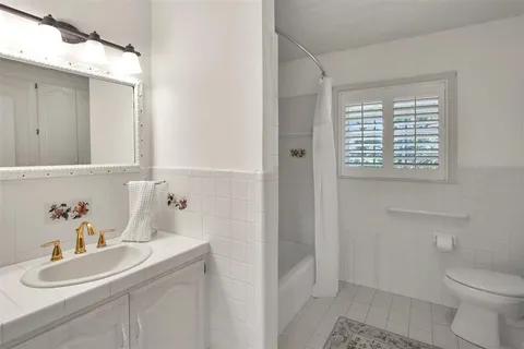 $275,000 | 700 West Lagrange Street, Lake Charles, LA 70605