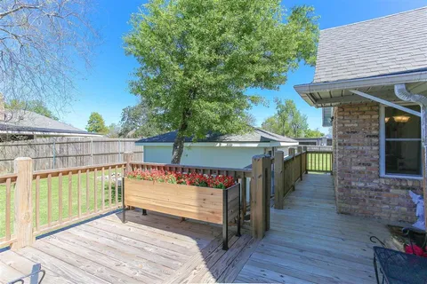 $275,000 | 700 West Lagrange Street, Lake Charles, LA 70605