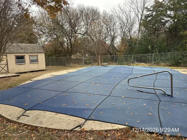 $355,900 | 103 Red Bud Court, Oak Leaf, TX 75154