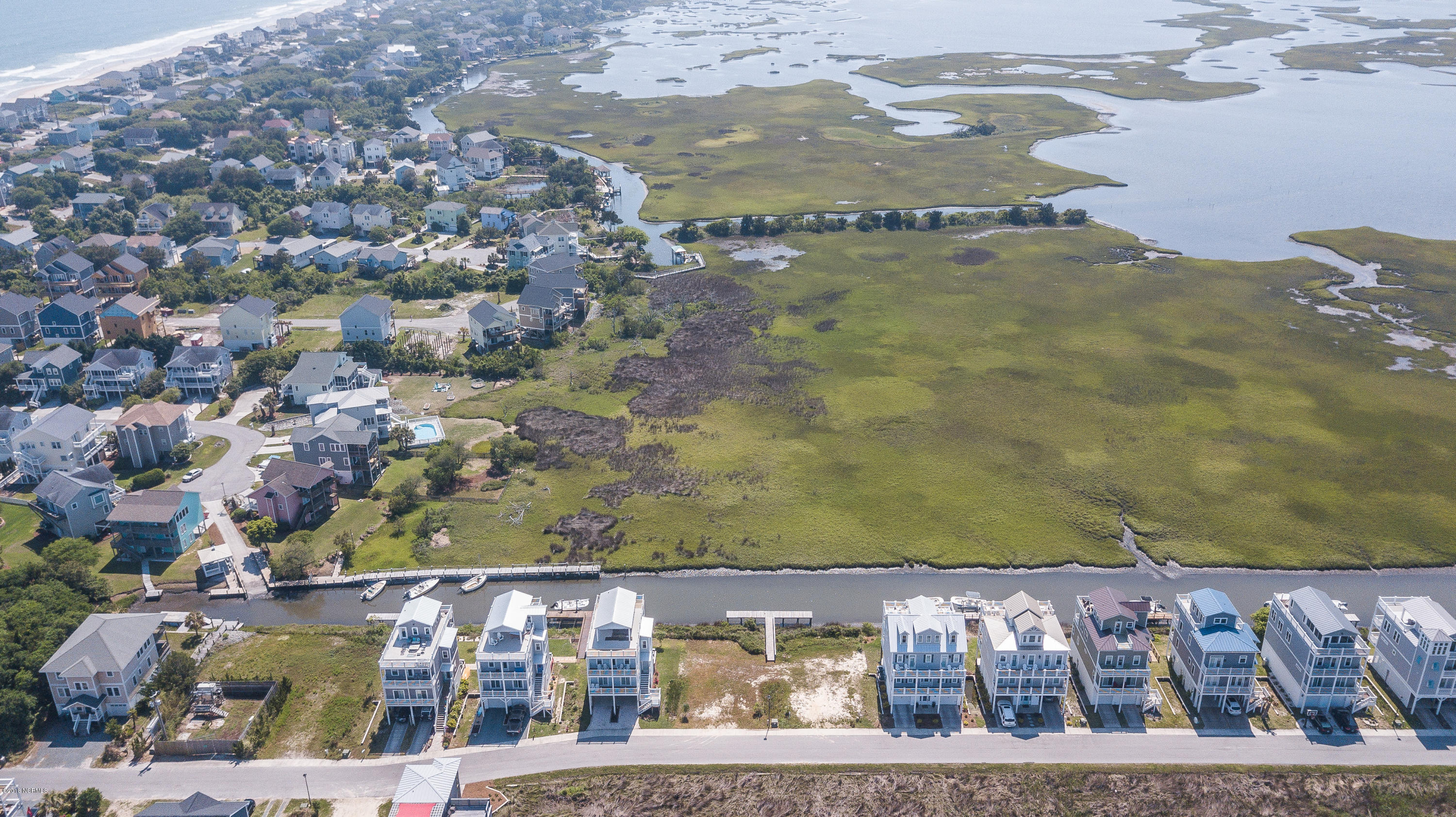149 Atkinson Road Surf City, NC 28445 - Photo 5 of 12 Atkinson Surf City-4