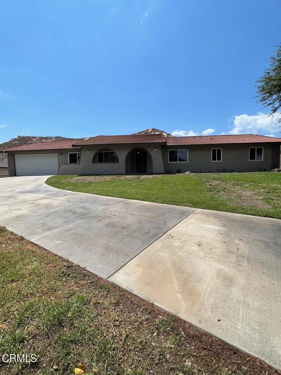 7850 Bolton Avenue Riverside, CA 92503 - Photo 1 of 27 IMG_9319