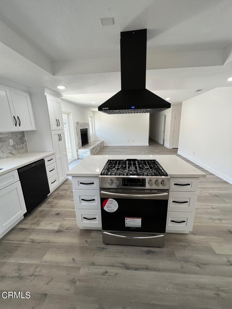 7850 Bolton Avenue Riverside, CA 92503 - Photo 10 of 27 IMG_9311