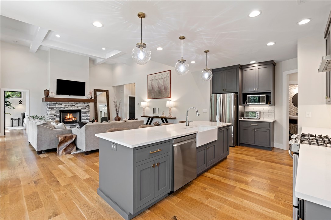 4040 Augusta Point Drive Seneca, SC 29672 - Photo 12 of 48 Gallery Image 12