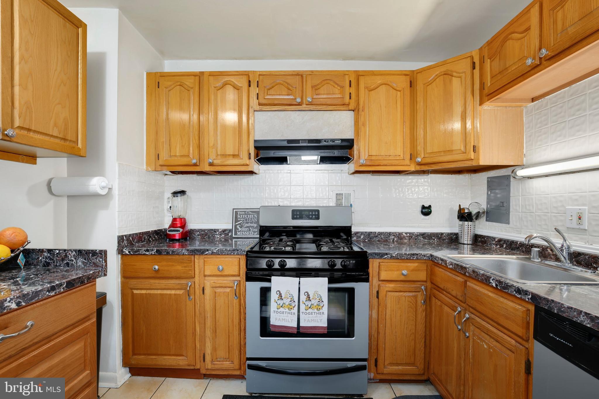 8830 Piney Branch Road, Unit 1211 Silver Spring, MD 20903 - Photo 17 of 49