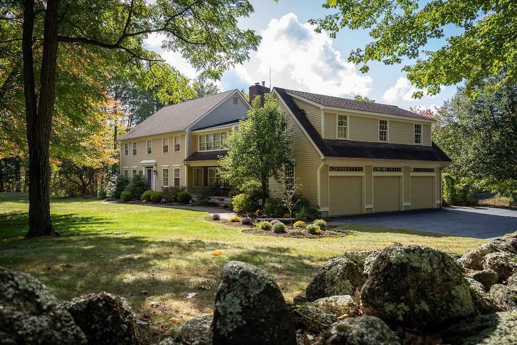 89 Stowell Road Bedford, NH 03110 - Photo 1 of 40