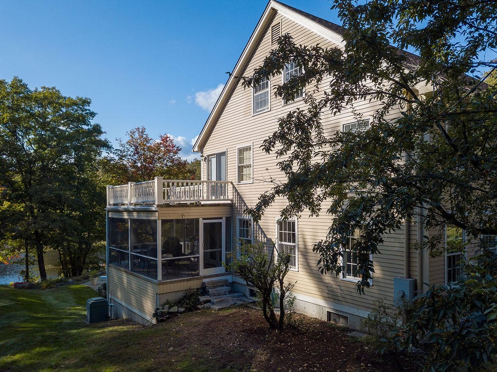 89 Stowell Road Bedford, NH 03110 - Photo 9 of 40