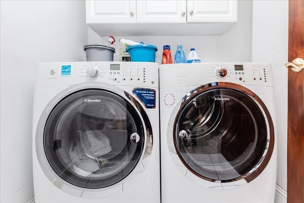 3 Danielle Drive Danvers, MA 01923 - Photo 27 of 41 a utility room with dryer and washer