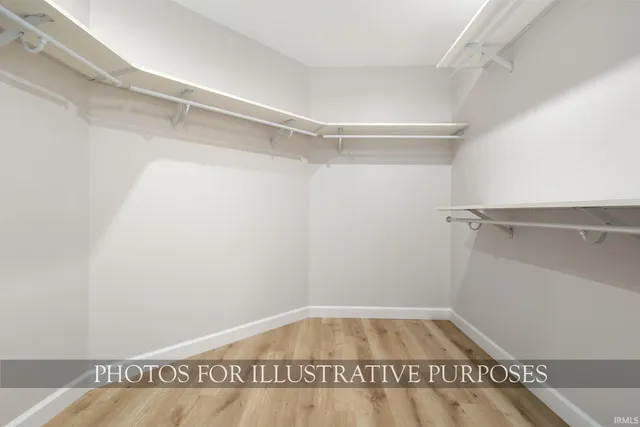 $809,900 | 1241 Echoes Circle, South Bend, IN 46617