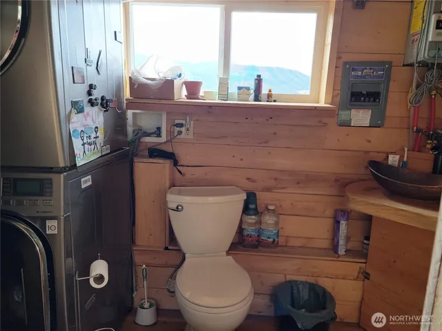 a close view of stove