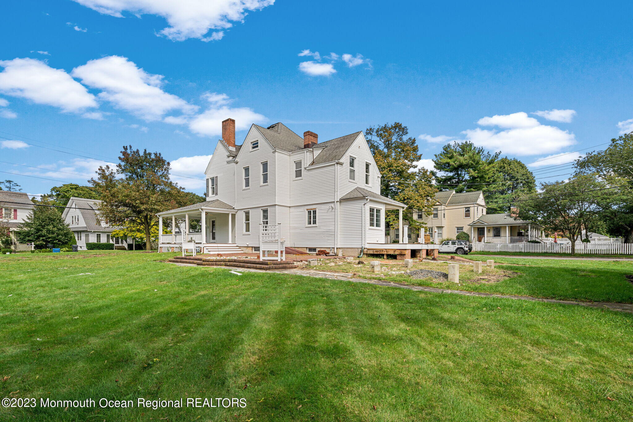 420 River Road Fair Haven, NJ 07704 - Photo 4 of 34 a view of house with a big yard
