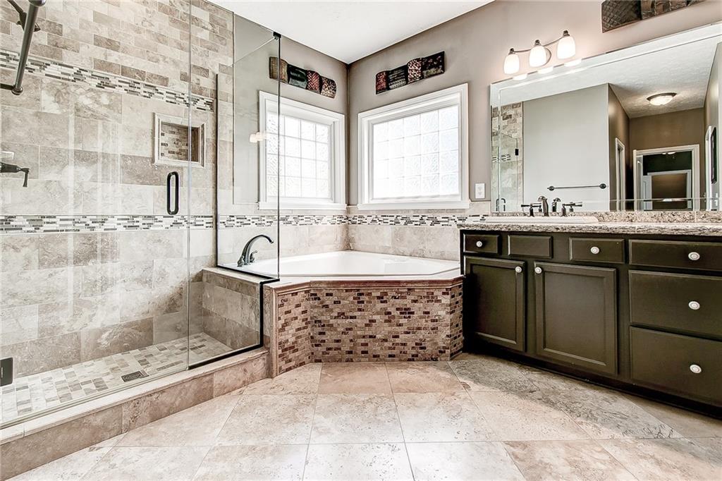 13661 Diving Hawk Crossing Fishers, IN 46055 - Photo 23 of 58 Gallery Image 23