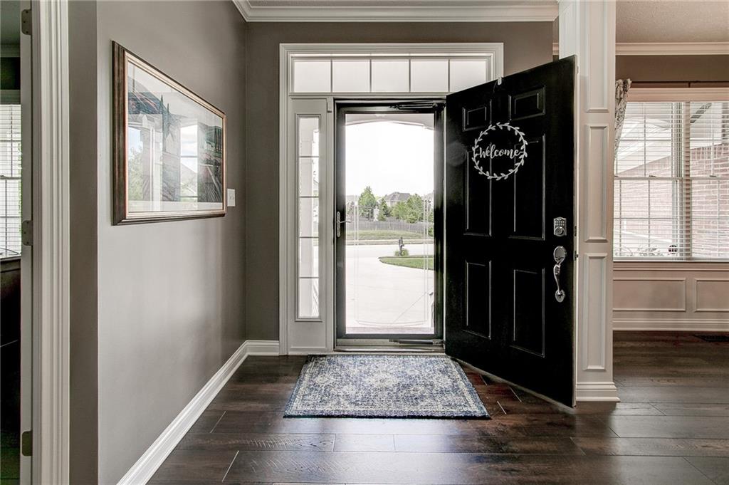 13661 Diving Hawk Crossing Fishers, IN 46055 - Photo 6 of 58 Gallery Image 6