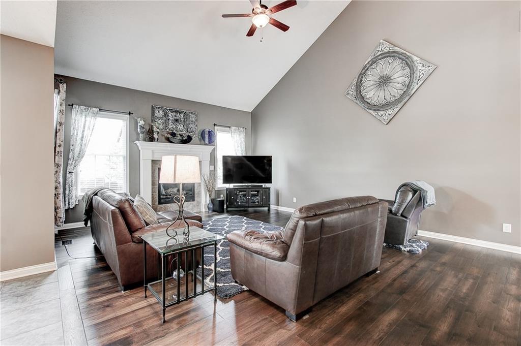 13661 Diving Hawk Crossing Fishers, IN 46055 - Photo 9 of 58 Gallery Image 9