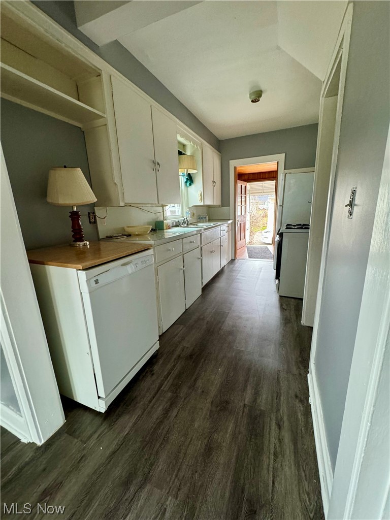 1171 Lander Road Cleveland, OH 44124 - Photo 5 of 16