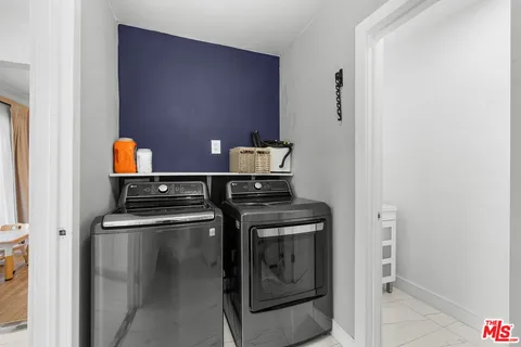 $1,378,000 | 9717 South 4th Avenue, Inglewood, CA 90305