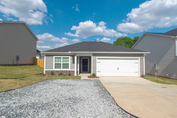 $3,000 | 1014 South Welcome Road, Greenville, SC 29611
