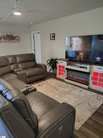 $3,000 | 1014 South Welcome Road, Greenville, SC 29611