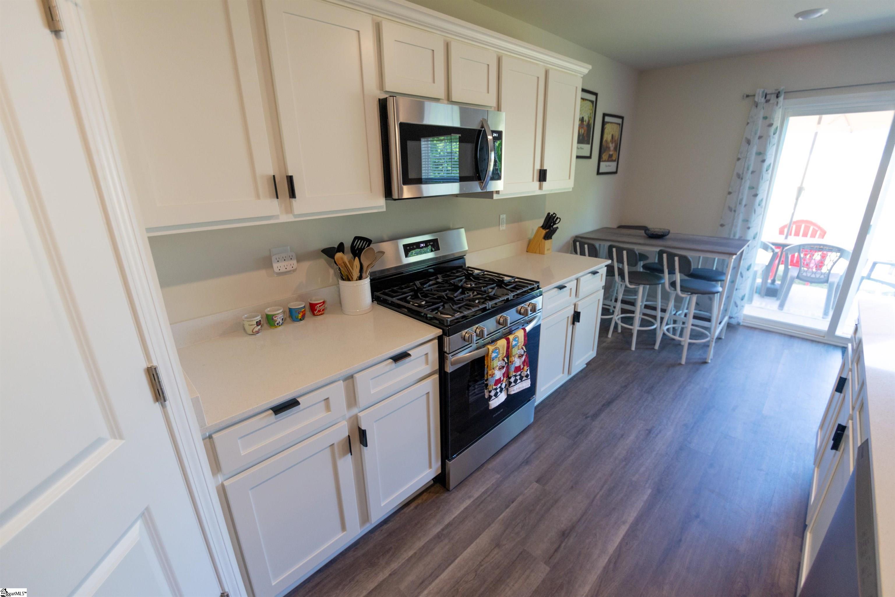 1014 South Welcome Road Greenville, SC 29611 - Photo 6 of 35