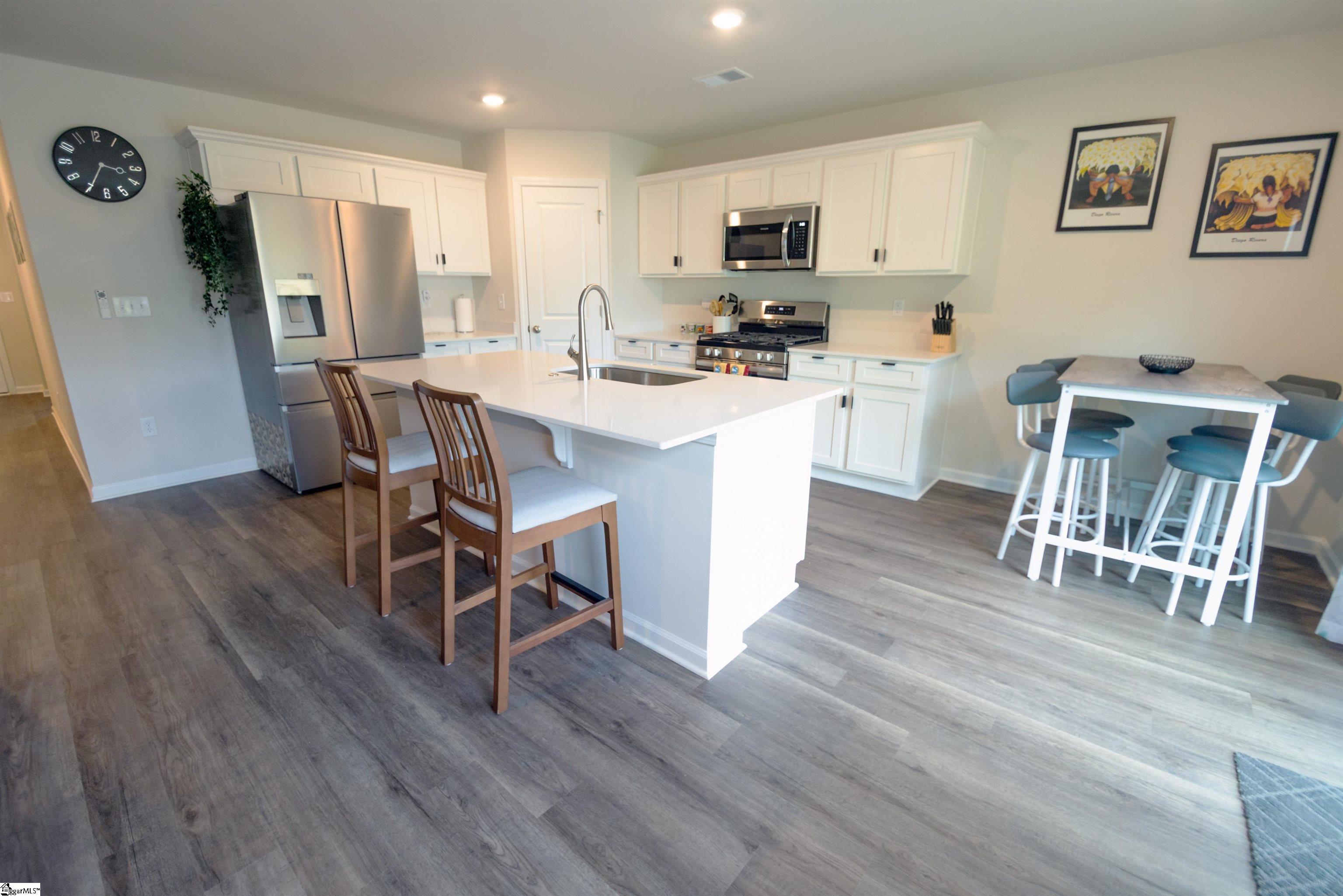 1014 South Welcome Road Greenville, SC 29611 - Photo 7 of 35