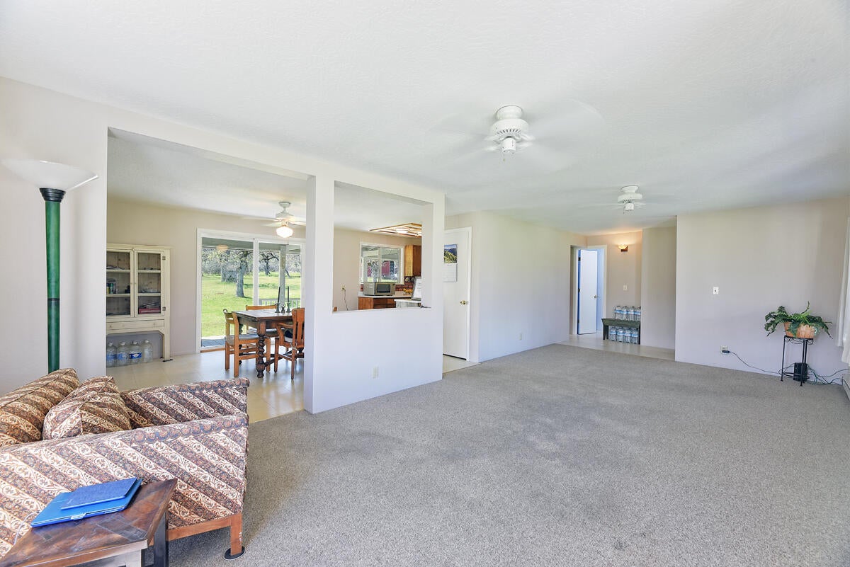 15955 Jones Road White City, OR 97503 - Photo 21 of 36 19